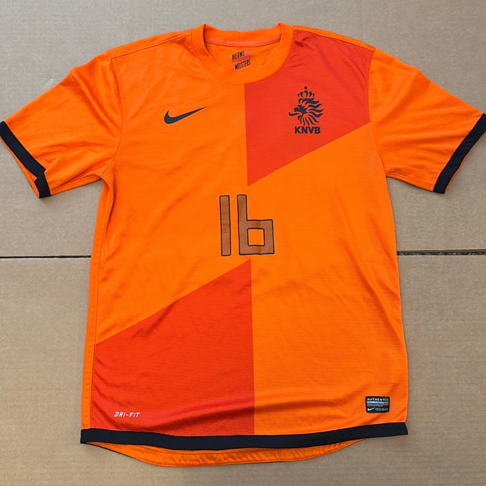 Nike Netherlands 2012 Home Jersey - V. Persie #16 - M - USED: Very Good
